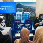 AQUA Bagikan 150.000 Botol Air di Masjid Istiqlal saat Ramadhan