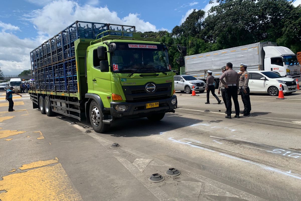 Larangan Truk Melintas di Pemalang-Batang Rugikan Rp27 Miliar