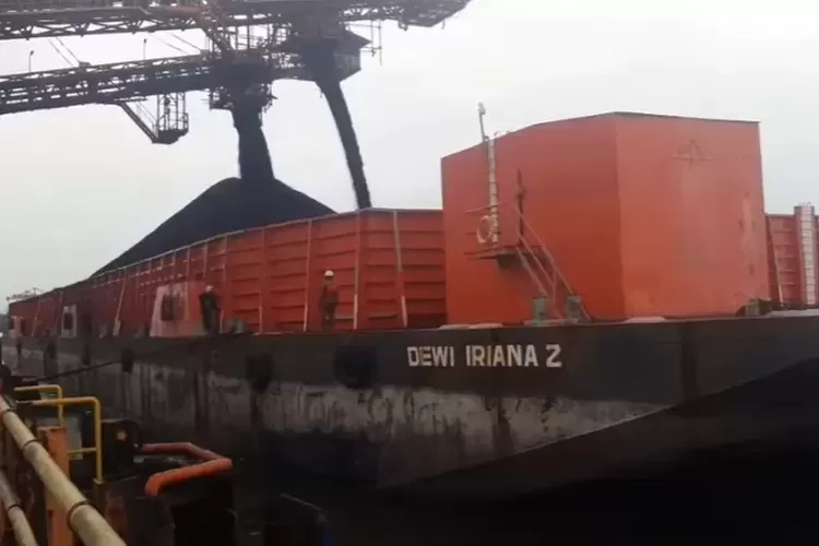 Pemilik Kapal JKW dan Iriana yang Kontroversial Terungkap